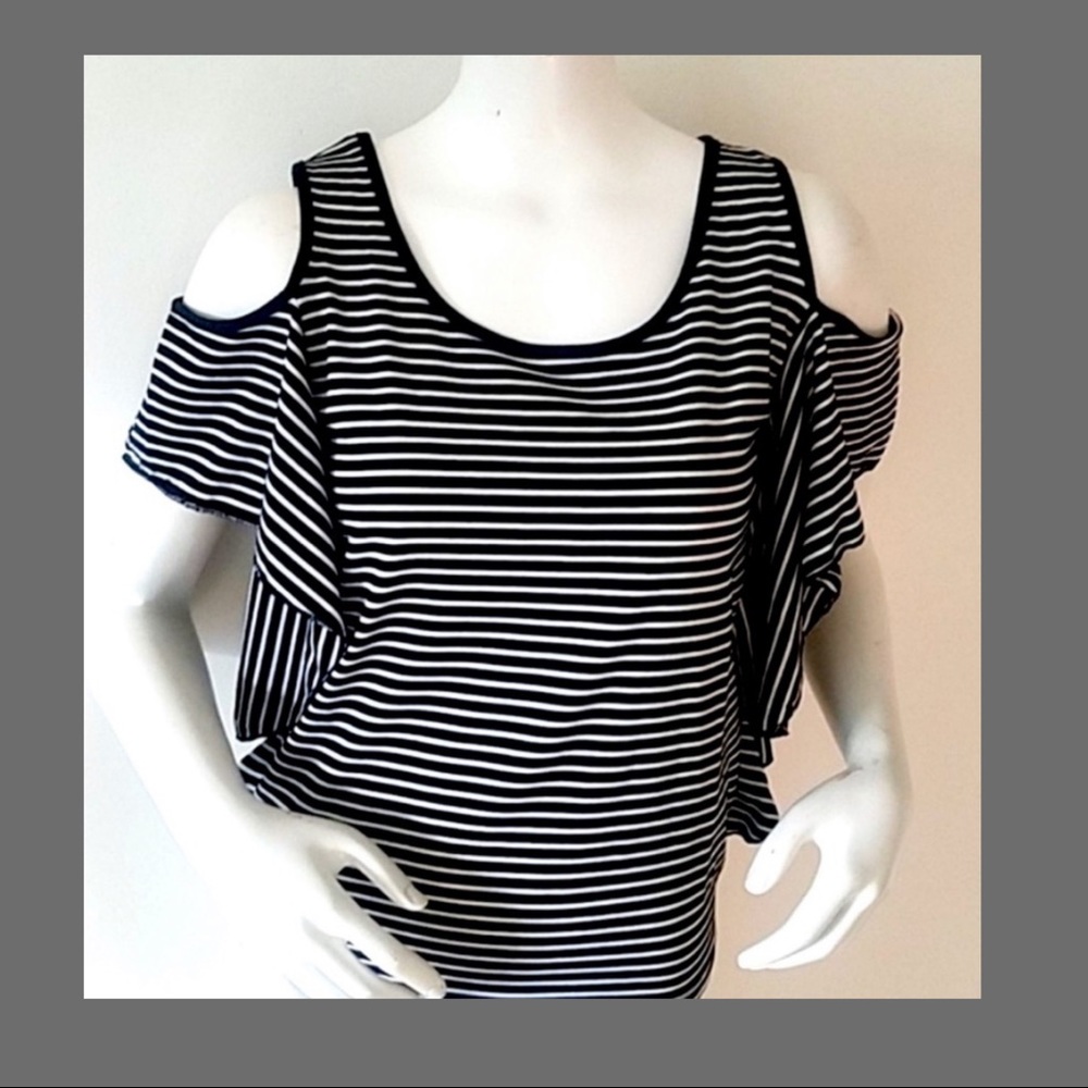 ☀️Best Deal! XL! Cold shoulder striped top💋 - Picture 2 of 7